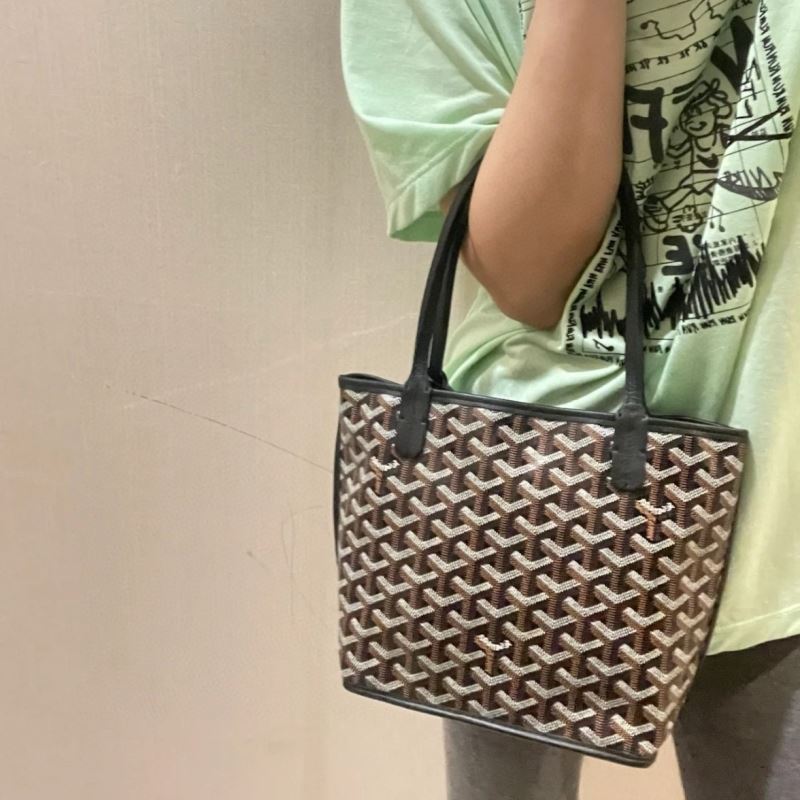 Goyard Shopping Bags